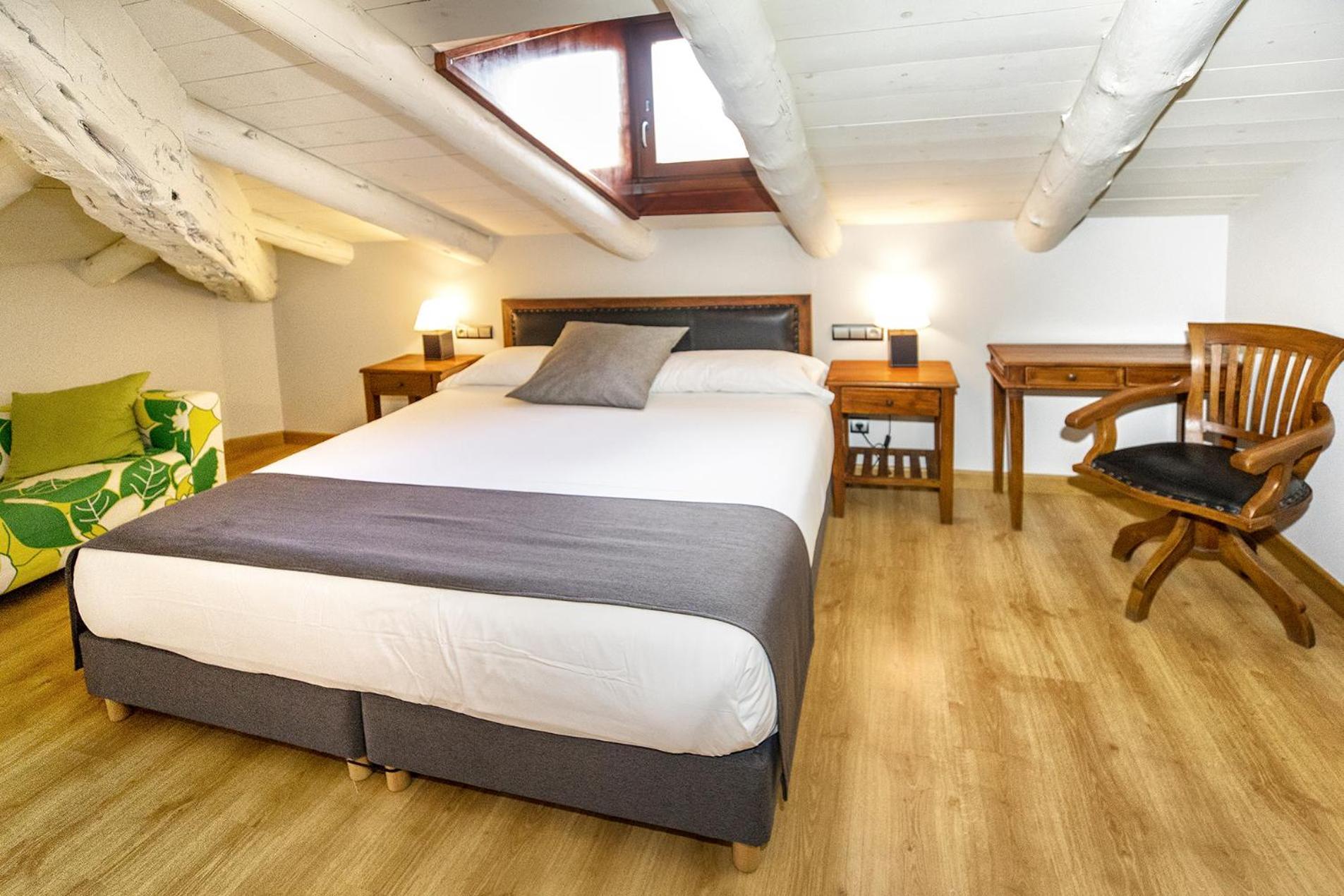 Hotel La Fonda De La Estacion La Puebla De Valverde Kamer foto