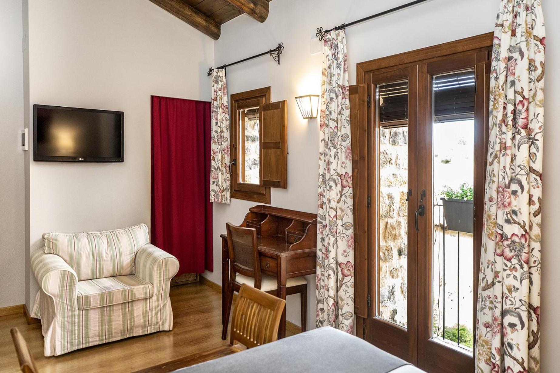 Hotel La Fonda De La Estacion La Puebla De Valverde Kamer foto