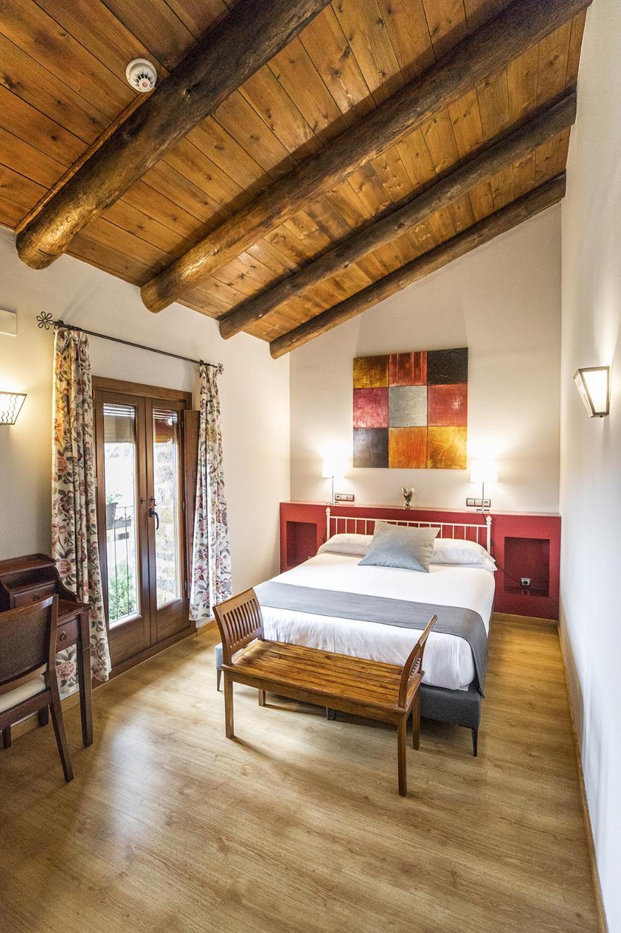 Hotel La Fonda De La Estacion La Puebla De Valverde Kamer foto