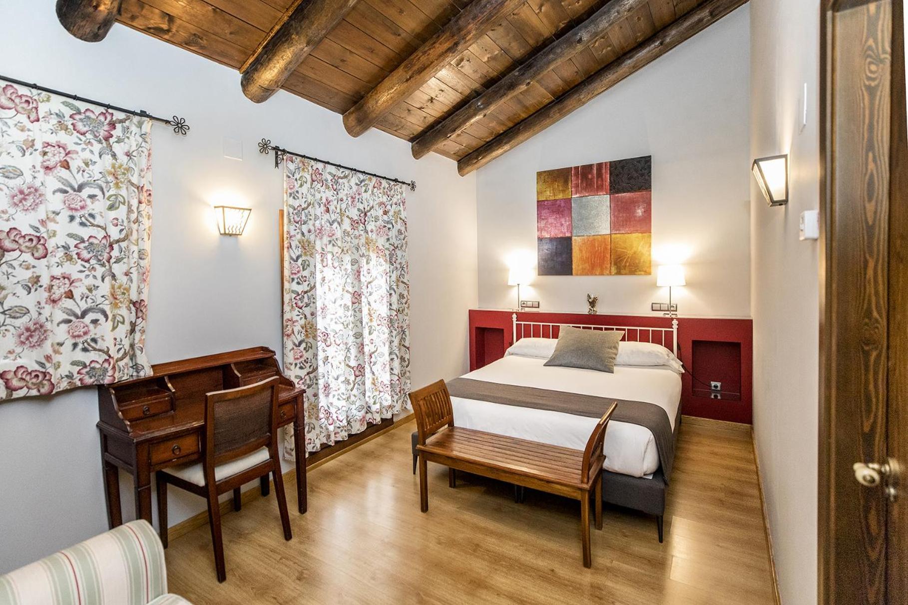 Hotel La Fonda De La Estacion La Puebla De Valverde Kamer foto