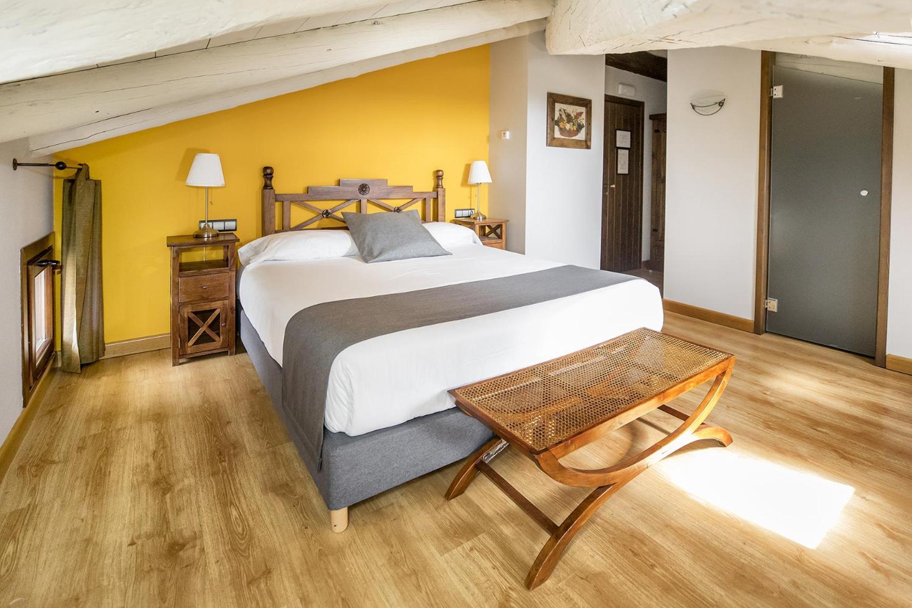 Hotel La Fonda De La Estacion La Puebla De Valverde Kamer foto
