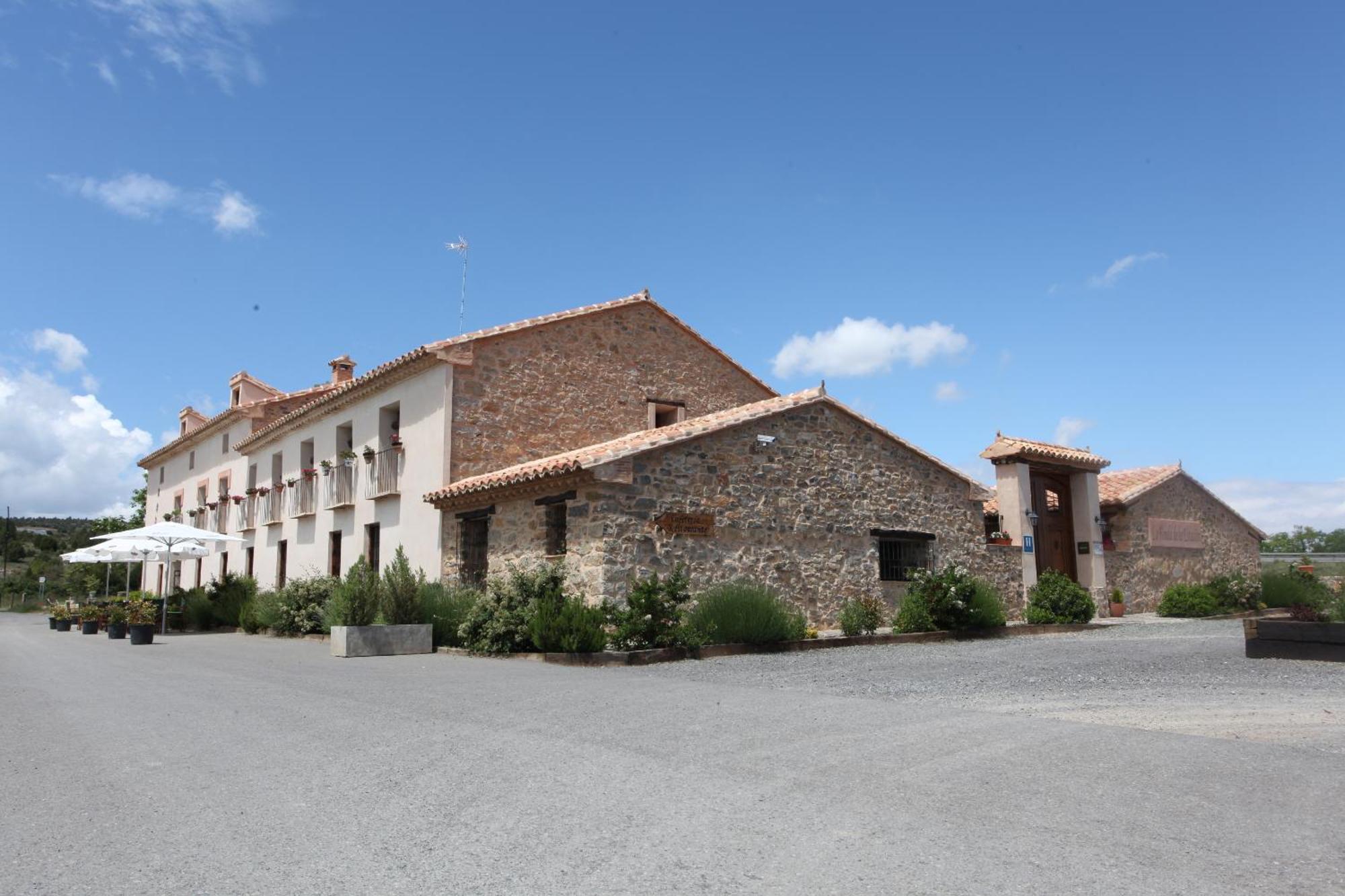 Hotel La Fonda De La Estacion La Puebla De Valverde Buitenkant foto