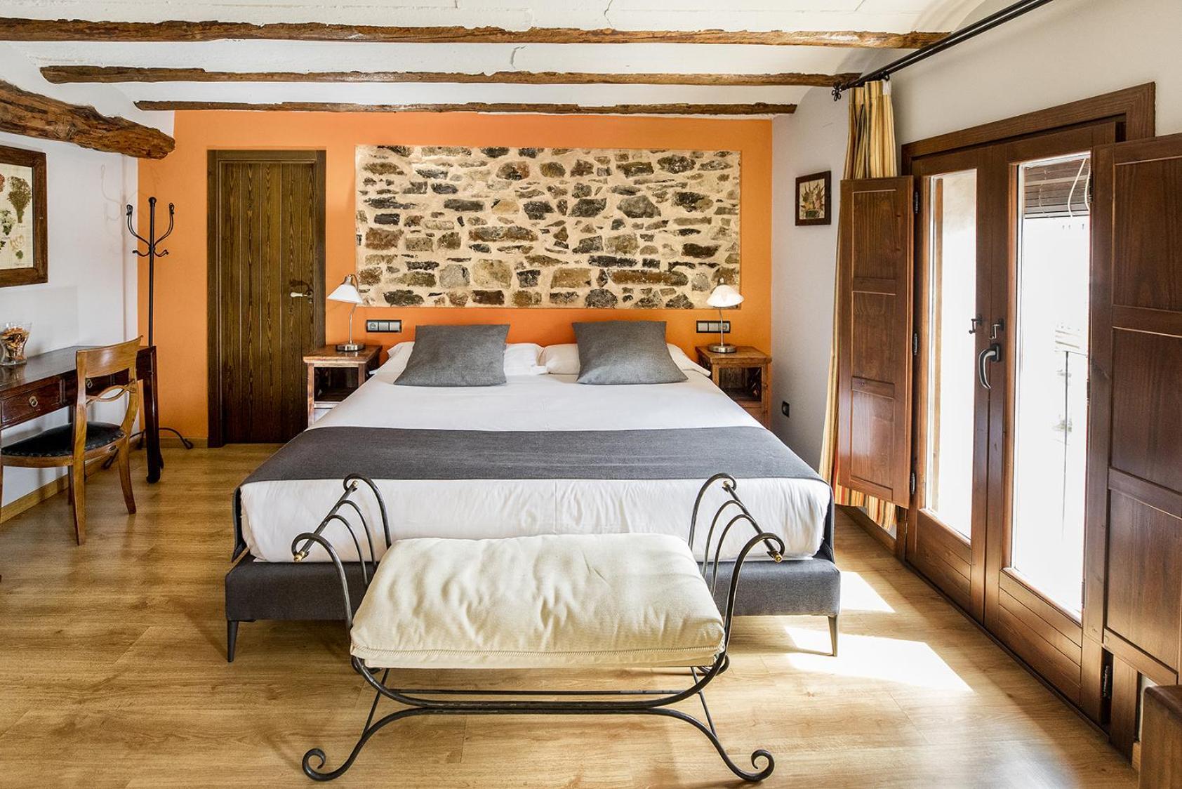 Hotel La Fonda De La Estacion La Puebla De Valverde Kamer foto