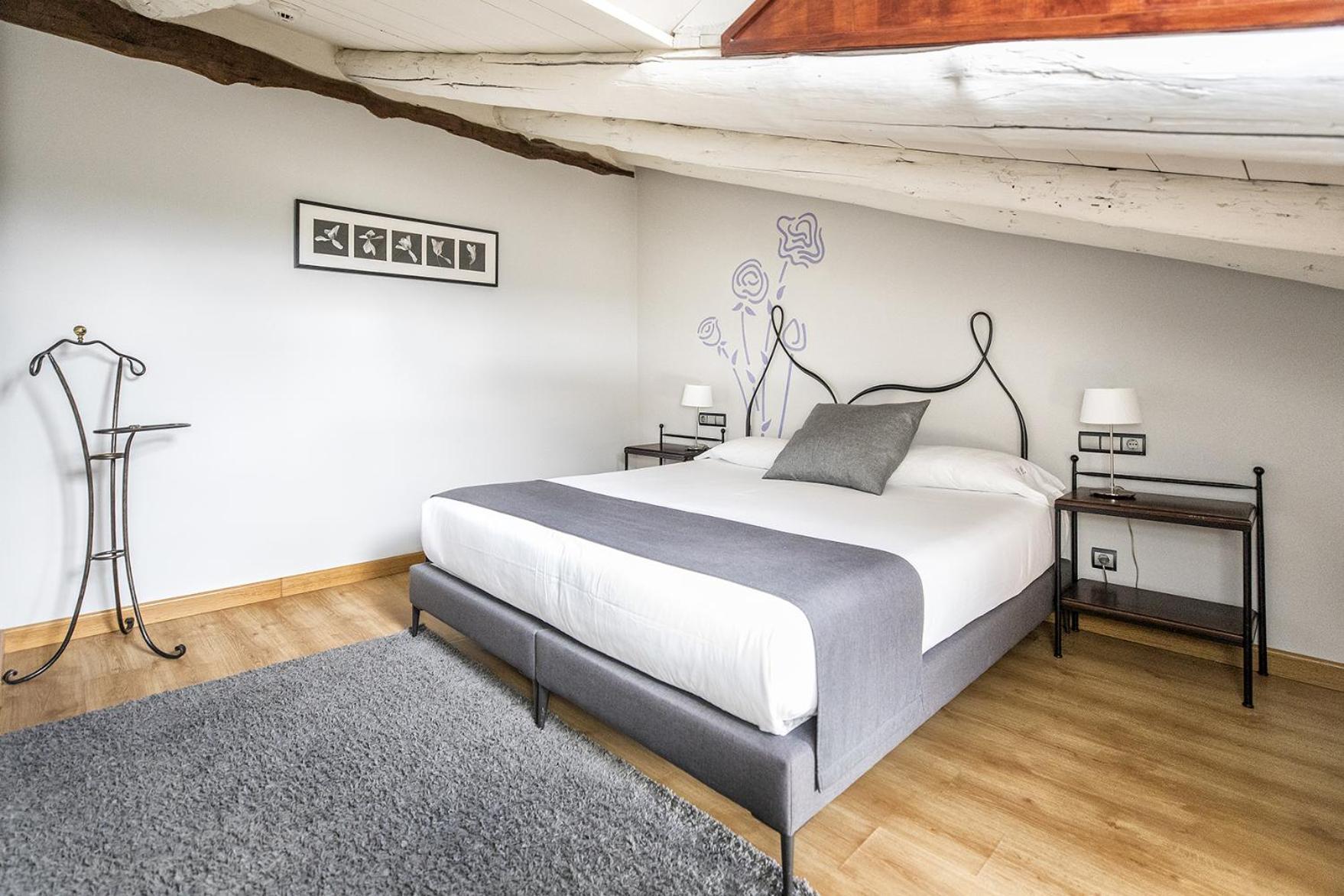 Hotel La Fonda De La Estacion La Puebla De Valverde Kamer foto